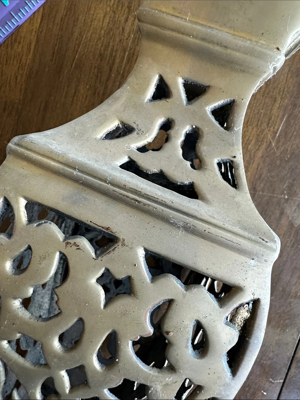 N/A stylish carved
